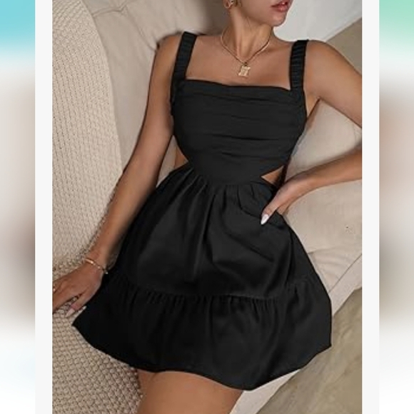 Shein Women‘s Mini Short Dress Ruched Cutout Ruffle Skirt Sz M - Picture 7 of 8